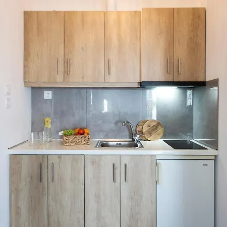 מלון דירות Paros King 3*