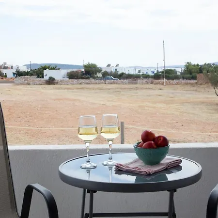 Paros King מלון דירות