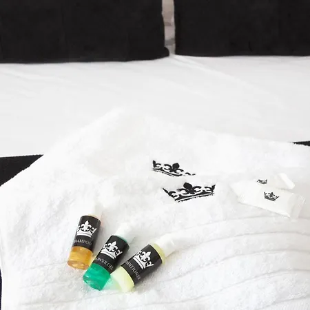 Paros King Апарт-отель