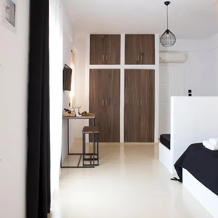 Paros King Lägenhetshotell 3*