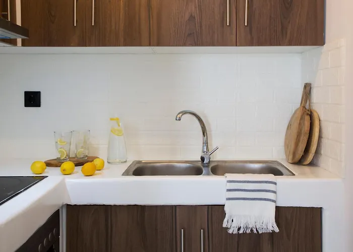 Paros King Apartahotel 3*