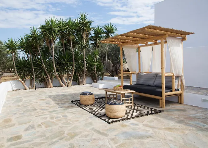 Paros King Apartahotel 3*